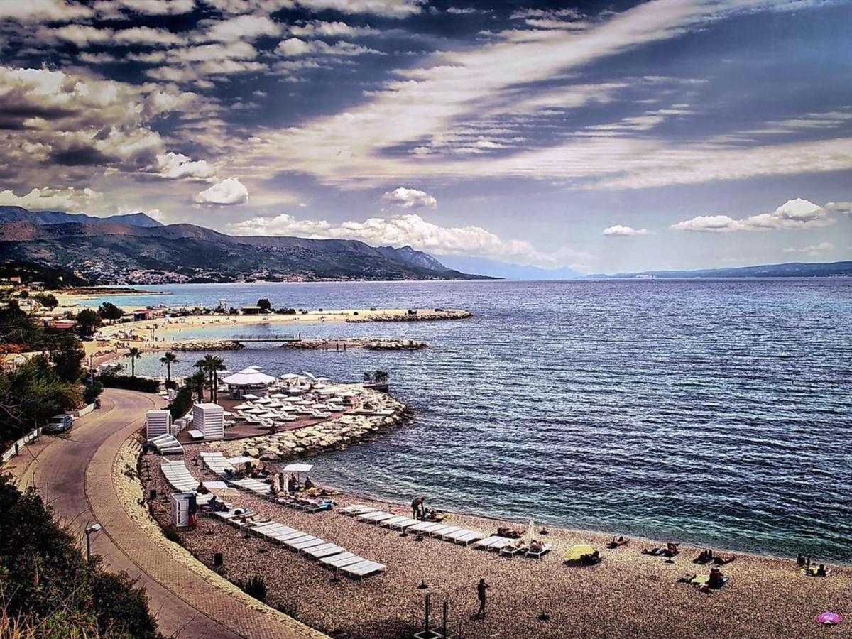 Apartment Relax Whit Big Terrace 170M2 Near The Beach Split Exterior foto